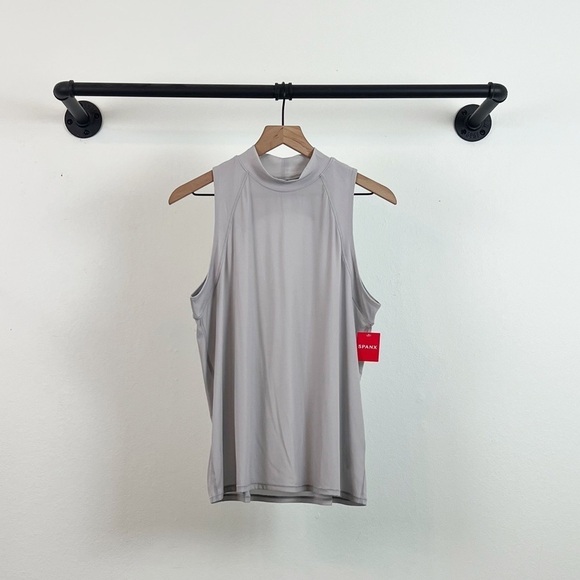 NWT Spanx Go Lightly Mock Neck Ribbed Tank Top in Cloud Grey - Picture 7 of 7
